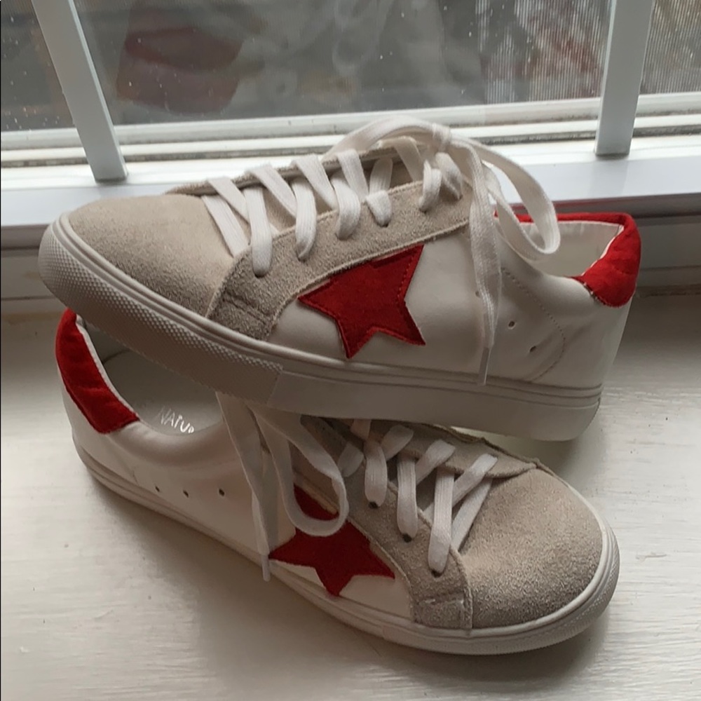red star everyday sneaker